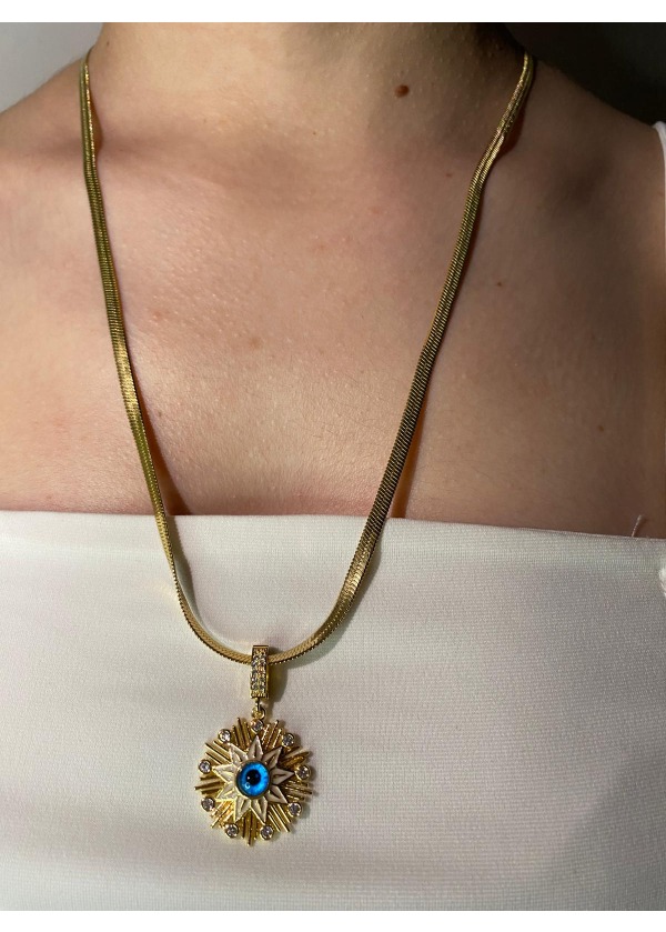 Göz Kamaştıran Işık – Nazar Detaylı Tekli Çelik Kolye